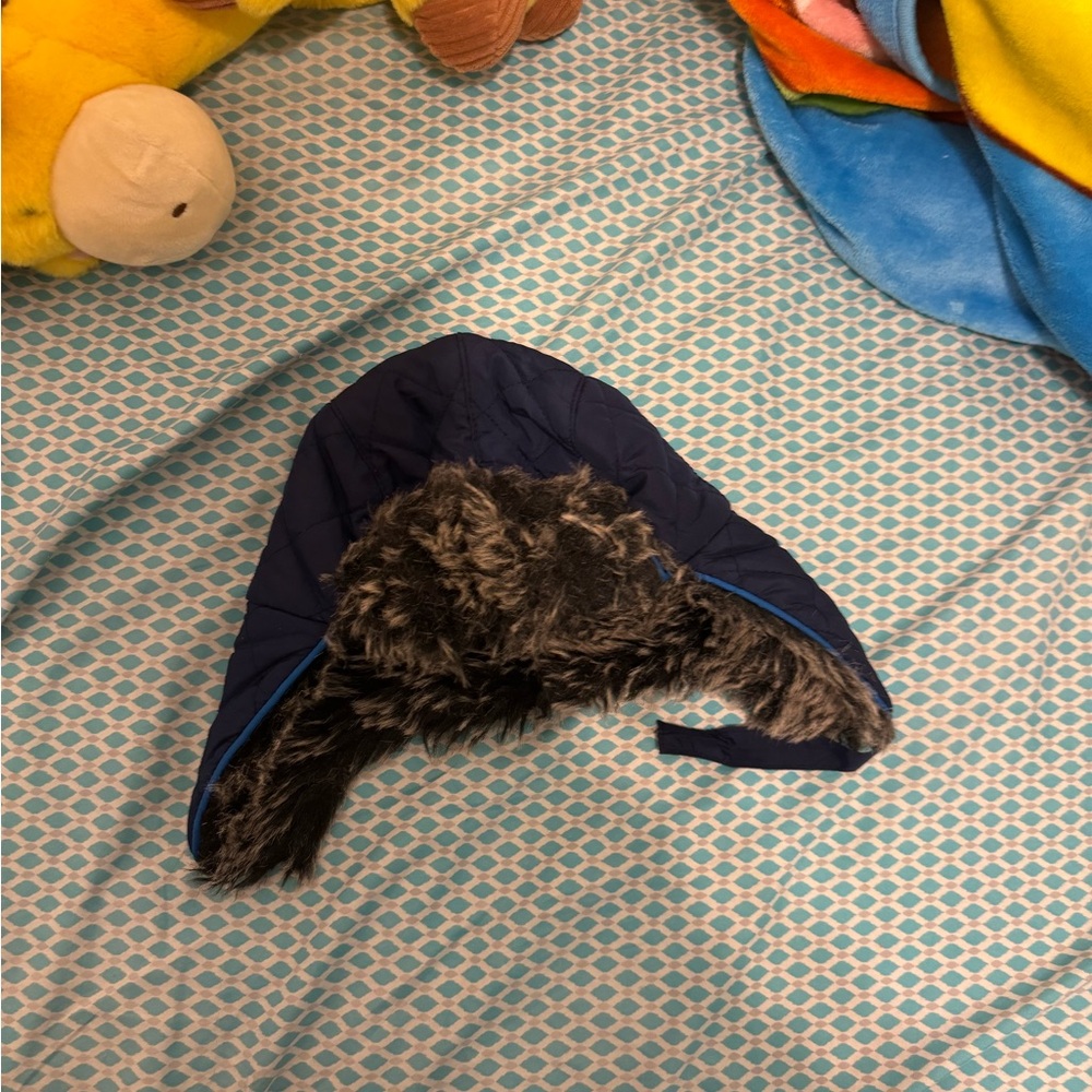Kids' Navy and Faux Fur Winter Hat
like new